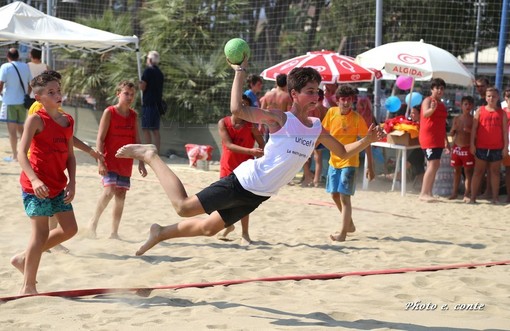 Beach Handball. Grande evento a Ventimiglia: venerdì ci sarà la selezione dei talenti 2004 e 2005 di Liguria e Piemonte in vista del Campionati d'Europa under 17