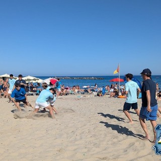 Beach rugby a tinte biancazzurre sulle spiagge di Sanremo e Arma di Taggia