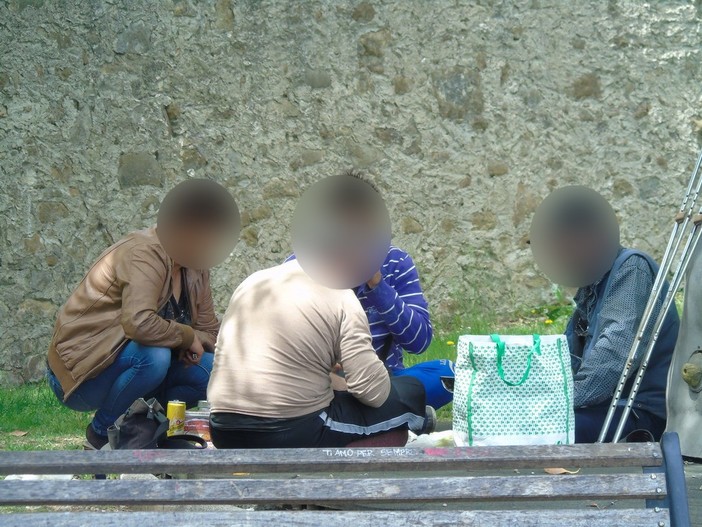 Ventimiglia: tolleranza zero a clochard e questuanti, ecco come l'amministrazione Ioculano vuole intervenire Ventimiglia: tolleranza zero a clochard e questuanti, ecco come l'amministrazione Ioculano vuole intervenire