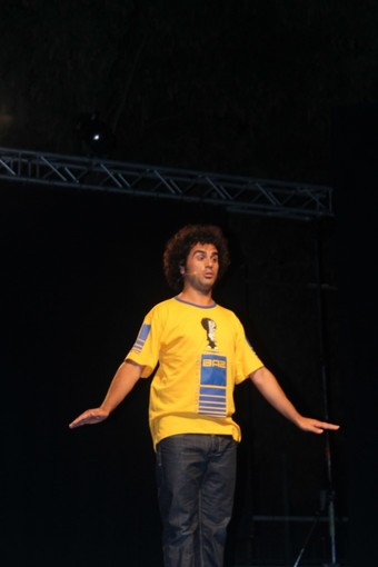 Diano Marina: inizio col botto per RiDiano, il festival della comicità