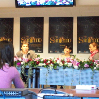Festival di Sanremo 2011: Barbarossa e Raquel in sala Radio e Tv Private
