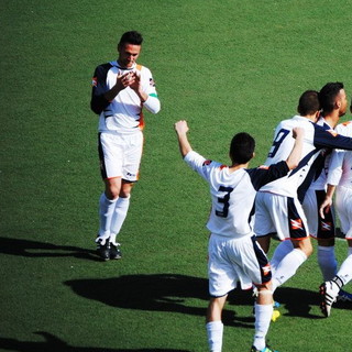 Il Bordighera Samt’Ampelio cala il poker, vince contro il Pietra ma anche contro l'arbitro, finisce 4-3 Il Bordighera Samt’Ampelio cala il poker, vince contro il Pietra ma anche contro l'arbitro, finisce 4-3