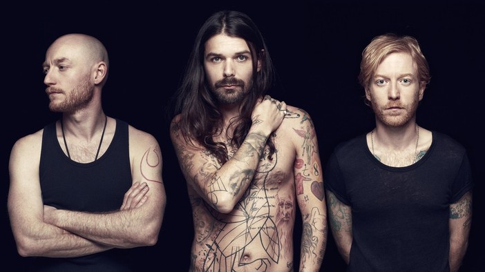 #Sanremo 2017: sul palco dell'Ariston i Biffy Clyro come ospiti internazionali