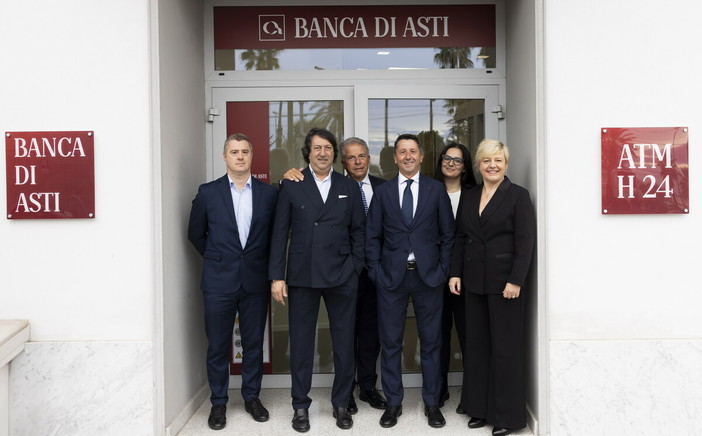 Banca di Asti apre una nuova filiale in piazza Cesare Battisti a Sanremo: quarta sede in Liguria Banca di Asti apre una nuova filiale in piazza Cesare Battisti a Sanremo: quarta sede in Liguria