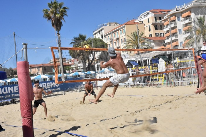 Sanremo, iscrizioni da tutta l'Italia per il festival nazionale di beach volley Sanremo, iscrizioni da tutta l'Italia per il festival nazionale di beach volley