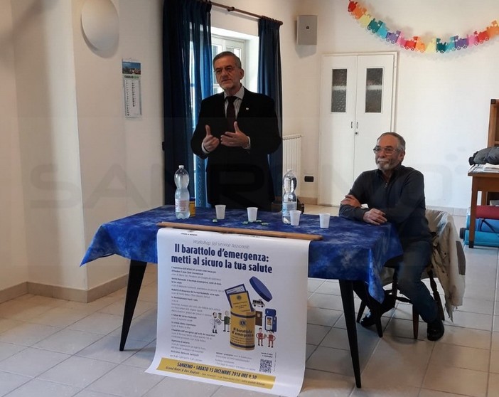 Bordighera: presentato dal presidente della Cri Vincenzo Palmero il 'Barattolo dell'emergenza' (Foto)