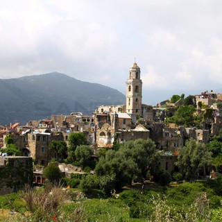 Sanremo: gli abitanti di Bussana Vecchia prendono le distanze dalla 'Barca'
