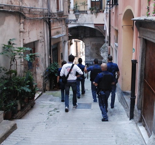 Sanremo: dal Ministero arrivano i “segugi”, Reparto prevenzione crimine e Polizia in azione nelle zone a maggior rischio delinquenziale