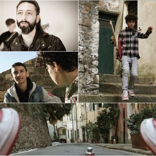 Musica: è online da oggi ‘Bronx’, il nuovo video dei Filodiretto ambientato tra i vicoli della Pigna Musica: è online da oggi ‘Bronx’, il nuovo video dei Filodiretto ambientato tra i vicoli della Pigna