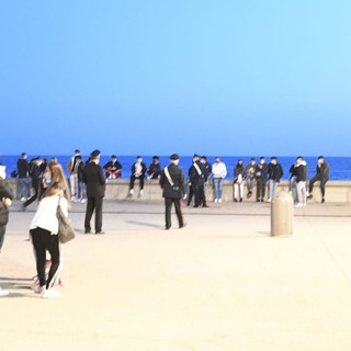 I controlli dei Carabinieri, lo scorso anno con le scuole chiuse in occasione degli assembramenti