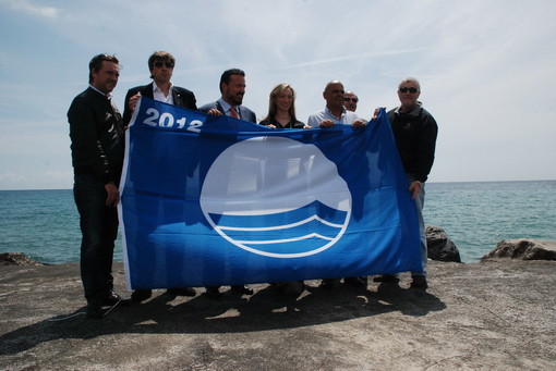 Sanremo: domani consegna ufficiale delle Bandiere Blu ai 13 stablimenti balneari dell'Imperatrice Sanremo: domani consegna ufficiale delle Bandiere Blu ai 13 stablimenti balneari dell'Imperatrice