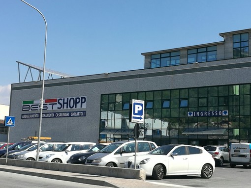 Uno degli store gestiti da imprenditori cinesi