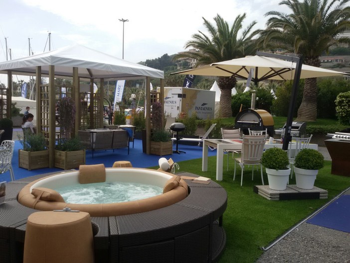 Tre giorni di sole e bel tempo hanno illuminato l'Oltremare Exposition del gruppo Benza, gli specialisti dell'Outdoor Living