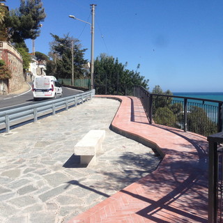 Imperia: messo in sicurezza il belvedere di via Serrati, i lavori si sono conclusi da alcuni giorni, l'area è di nuovo fruibile