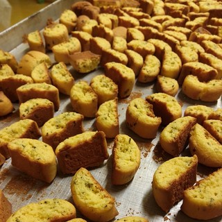 A Montecarlo arrivano i &quot;Belinetti&quot;, i biscotti artigianali a base di cipolla egiziana.