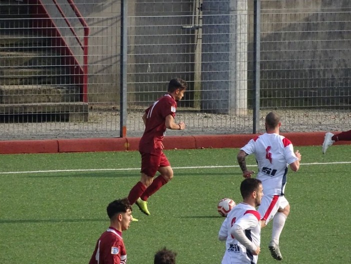 Borgosesia-Ghivizzano in azione (foto tratta dalla Pagina Facebook del ASD Borgosesia) Borgosesia-Ghivizzano in azione (foto tratta dalla Pagina Facebook del ASD Borgosesia)
