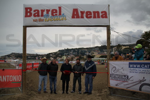 Arma di Taggia: al via 'Barrel on the Beach' 2017, lo spettacolo della monta western in riva al mare Arma di Taggia: al via 'Barrel on the Beach' 2017, lo spettacolo della monta western in riva al mare