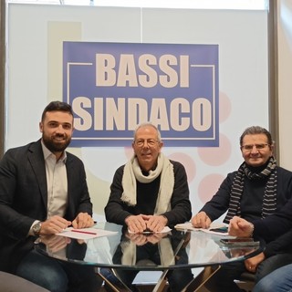 Bordighera verso le amministrative, Bassi sindaco punta sui giovani: "Mettiamo i cittadini al centro" (Foto e video) Bordighera verso le amministrative, Bassi sindaco punta sui giovani: "Mettiamo i cittadini al centro" (Foto e video)