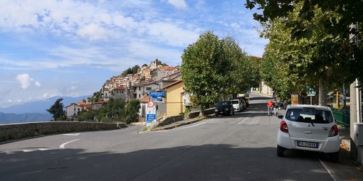 Bajardo: domenica prossima la 15a edizione di ‘Antica...mente – Festa della lavanda &amp; delle essenze di montagna’
