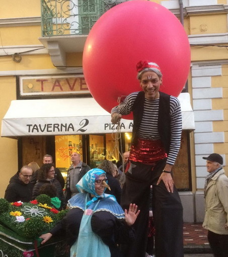 Bordighera: grande successo di pubblico ieri per la 'Befana bordigotta', oggi 'Christmas Quest'