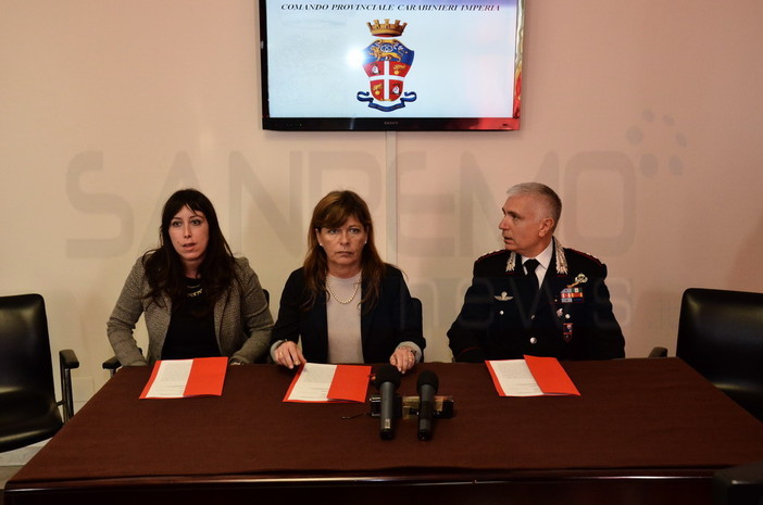 Bimbo di 10 mesi morto a Sanremo: la donna aveva paura che fosse schizofrenico ma forse doveva solo mettere i primi denti Bimbo di 10 mesi morto a Sanremo: la donna aveva paura che fosse schizofrenico ma forse doveva solo mettere i primi denti