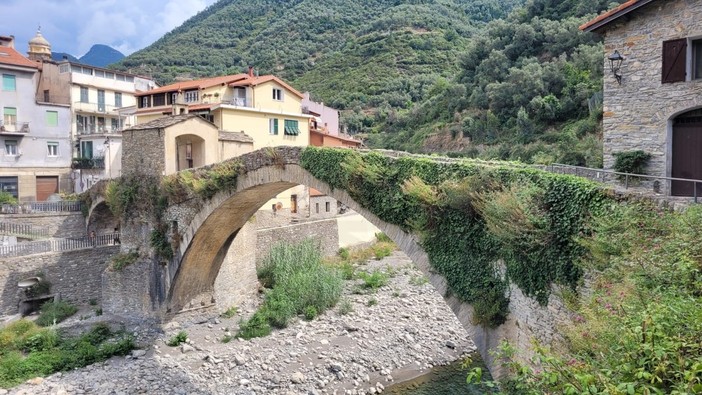 Badalucco, approvata la nuova convenzione per l’Ufficio Paesaggio: gestione condivisa con Montalto Carpasio e Unione dei Comuni Badalucco, approvata la nuova convenzione per l’Ufficio Paesaggio: gestione condivisa con Montalto Carpasio e Unione dei Comuni