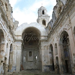 Sanremo: evento organizzato all'interno della chiesa di Bussana che è inagibile, stop della Polizia Municipale Sanremo: evento organizzato all'interno della chiesa di Bussana che è inagibile, stop della Polizia Municipale