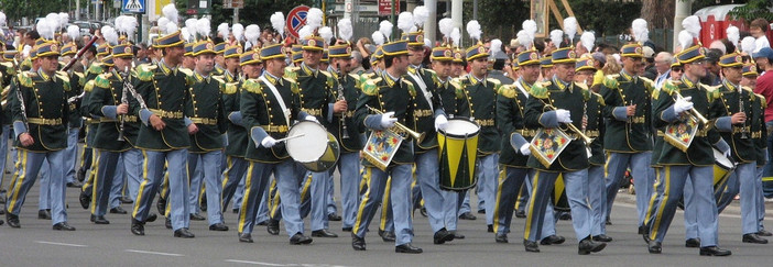 Concorso per entrare nella band della Guardia di Finanza: si cercano 12 esecutori e 1 archivista Concorso per entrare nella band della Guardia di Finanza: si cercano 12 esecutori e 1 archivista