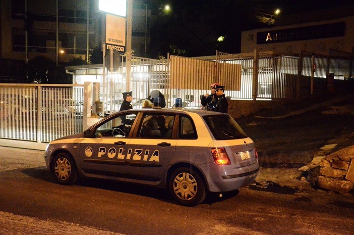 Sanremo: blitz di Commissariato e Municipale, prime 20 multe 'anti prostituzione' dopo l'ordinanza del Sindaco Sanremo: blitz di Commissariato e Municipale, prime 20 multe 'anti prostituzione' dopo l'ordinanza del Sindaco
