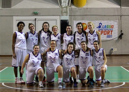 La formazione della Serie C femminile del Blue Ponente Basket