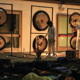 Sanremo: Bagno di Gong al Forte di Santa Tecla, venerdì l’ultimo appuntamento con il benessere Sanremo: Bagno di Gong al Forte di Santa Tecla, venerdì l’ultimo appuntamento con il benessere