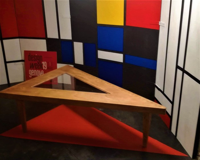 Banca Carige – Artelier: per 'Vetrine d’artista' di vico Casana a Genova espone Giusy Chiolo, fino a lunedì 28 giugno Banca Carige – Artelier: per 'Vetrine d’artista' di vico Casana a Genova espone Giusy Chiolo, fino a lunedì 28 giugno