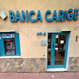 Ventimiglia: un petizione per salvare la filiale della banca Carige sull'Aurelia in frazione Latte