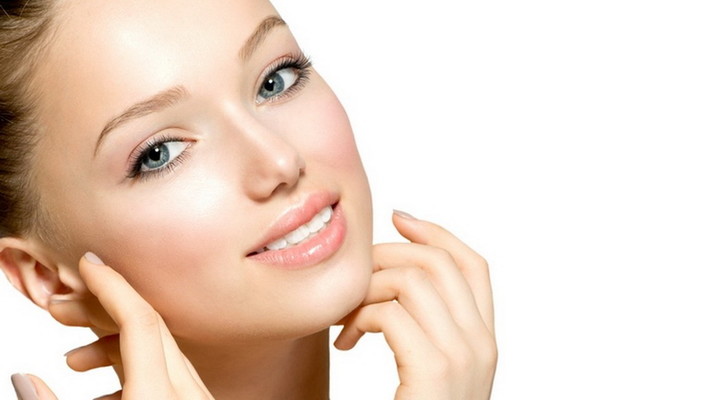 Da SanremoBio l'alta cosmesi con la 'Bava di Lumaca': rimedio naturale per la cura e bellezza della pelle Da SanremoBio l'alta cosmesi con la 'Bava di Lumaca': rimedio naturale per la cura e bellezza della pelle