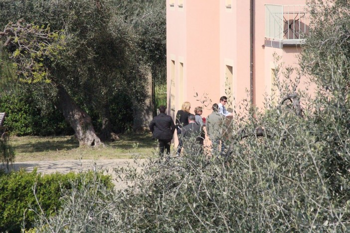 Inchiesta sul finanziamento illecito e abuso edilizio per l'ex Ministro Scajola: la Postale negli uffici di Silvano Montaldo Inchiesta sul finanziamento illecito e abuso edilizio per l'ex Ministro Scajola: la Postale negli uffici di Silvano Montaldo