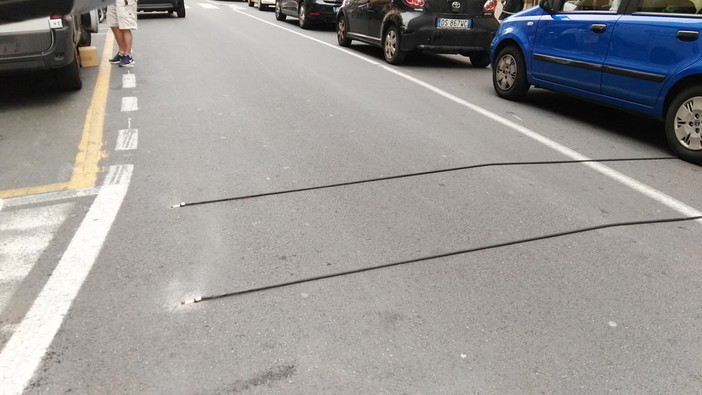 Sanremo: posizionate le 'bandelle' per i test sul traffico nel centro, per piazza Colombo un futuro da Ztl? (Foto e Video) Sanremo: posizionate le 'bandelle' per i test sul traffico nel centro, per piazza Colombo un futuro da Ztl? (Foto e Video)