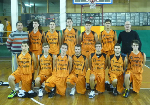 Pallacanestro: esordio con vittoria esterna per l'Under 20 del Basket Club Ospedaletti