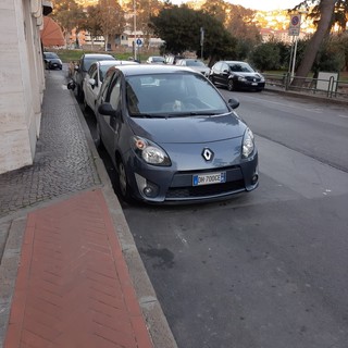 Imperia, "segnalare la fermata del bus per andare in ospedale": la richiesta degli abitanti di Borgo San Moro (Foto) Imperia, "segnalare la fermata del bus per andare in ospedale": la richiesta degli abitanti di Borgo San Moro (Foto)