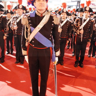 Festival 2010: la banda dei Carabinieri fuori dall'Ariston