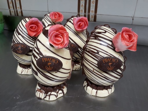 Desideri gustare un dolce della tradizione pasquale dal sapore di altri tempi? Al Bar Pradio a Badalucco è possibile! Desideri gustare un dolce della tradizione pasquale dal sapore di altri tempi? Al Bar Pradio a Badalucco è possibile!