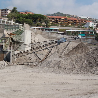 Ospedaletti: a breve la 'Fin.Im.' potrebbe chiedere il 'fermo cantiere' per il porto Ospedaletti: a breve la 'Fin.Im.' potrebbe chiedere il 'fermo cantiere' per il porto