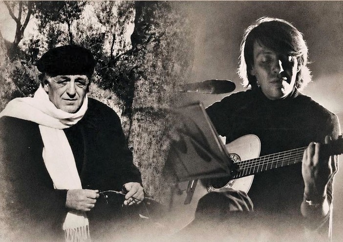 "A forza di essere vento. Biamonti incontra De André" a San Biagio della Cima (Foto) "A forza di essere vento. Biamonti incontra De André" a San Biagio della Cima (Foto)