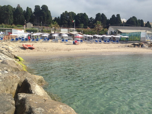 Sanremo: in zona Foce i Bagni Tartaruga sono sempre aperti dalla mattina fino al 'dopo cena'