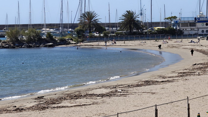 Sanremo: torna il divieto di balneazione in corso Trento Trieste e parte di zona Foce mentre dopo tanto tempo viene rimosso quello di San Martino Sanremo: torna il divieto di balneazione in corso Trento Trieste e parte di zona Foce mentre dopo tanto tempo viene rimosso quello di San Martino