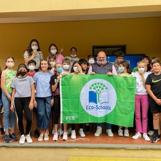 Riva Ligure: per il secondo anno la Scuola Secondaria di Primo Grado “G. Marconi” di Riva Ligure ottiene la Bandiera Verde Riva Ligure: per il secondo anno la Scuola Secondaria di Primo Grado “G. Marconi” di Riva Ligure ottiene la Bandiera Verde
