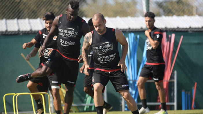 Il Nizza in allenamento (foto sito OGC Nice)