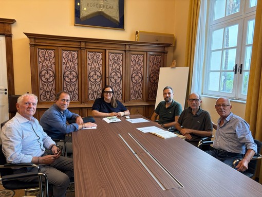Recuperare i terreni agricoli abbandonati, sostenere la floricoltura e creare nuove opportunità per i giovani: nasce “Bordighera Ricoltiva” Recuperare i terreni agricoli abbandonati, sostenere la floricoltura e creare nuove opportunità per i giovani: nasce “Bordighera Ricoltiva”