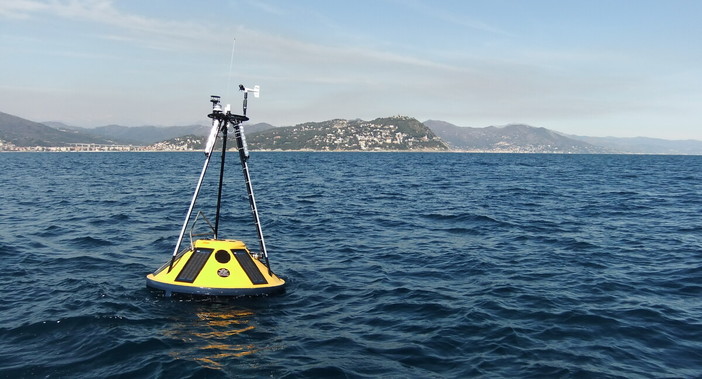 Boa ondametrica di Capo Mele, tecnologia rinnovata: monitoraggio più preciso del mare e dei cambiamenti climatici Boa ondametrica di Capo Mele, tecnologia rinnovata: monitoraggio più preciso del mare e dei cambiamenti climatici