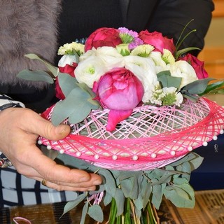 Taggia: decisione della Giunta, contratto di sponsorizzazione per offrire agli sposi un mazzo di fiori Taggia: decisione della Giunta, contratto di sponsorizzazione per offrire agli sposi un mazzo di fiori