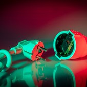 Sabato sera a lume di candela a Sanremo: diversi blackout rilevati in tutto il territorio